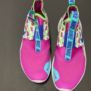 New Nike Flex Runner Kids Shoe size 4Y